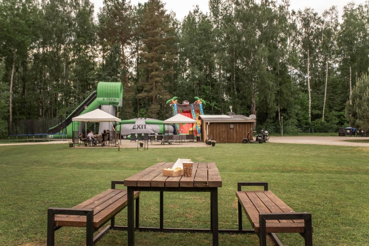 Camping & Camper Place Pasvalys Exterior foto