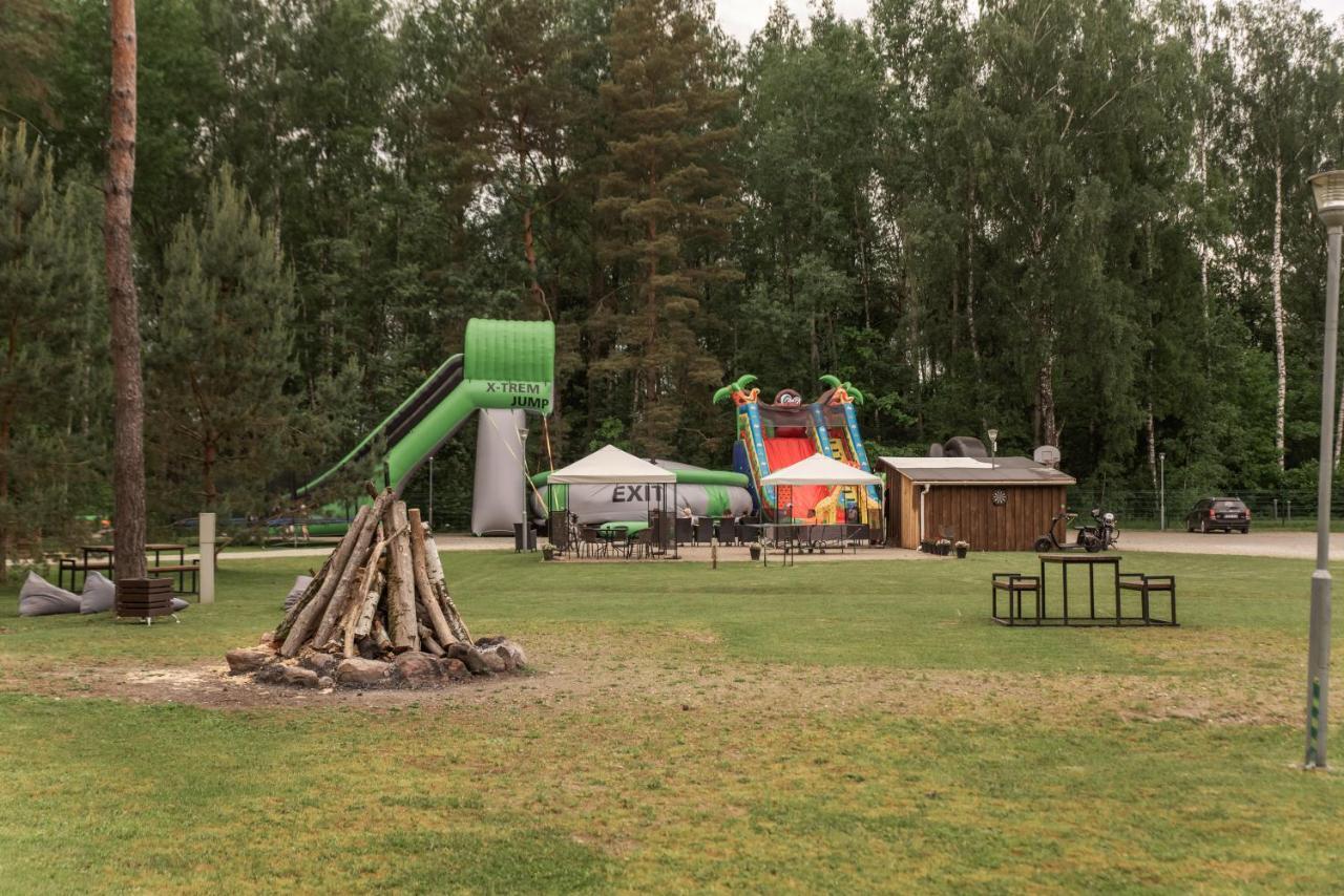 Camping & Camper Place Pasvalys Exterior foto